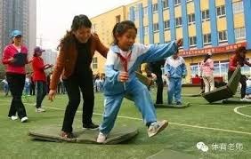 【英超】“红白玫瑰德比”上演！曼联再迎冲四良机