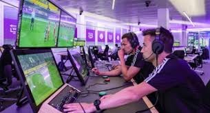 这名球员在他们的引援名单上排名极高，俱乐部对他十分青睐。🇳🇱 来源：Madrid Xtra