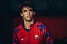 苦苦支撑！杜兰特三节16中11砍下30分 球队落后27分