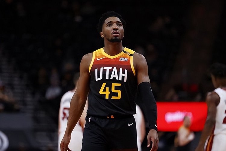 这位年轻的 这位年轻的